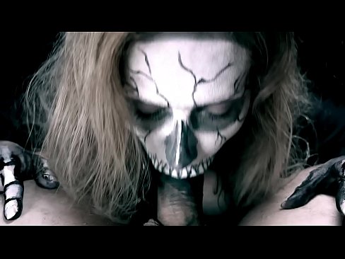 ❤️ Demon djevojka siše kurac svojim crnim ustima i guta spermu. ️❌ Seks video u pornografiji hr.quizfarmature.ru ❌